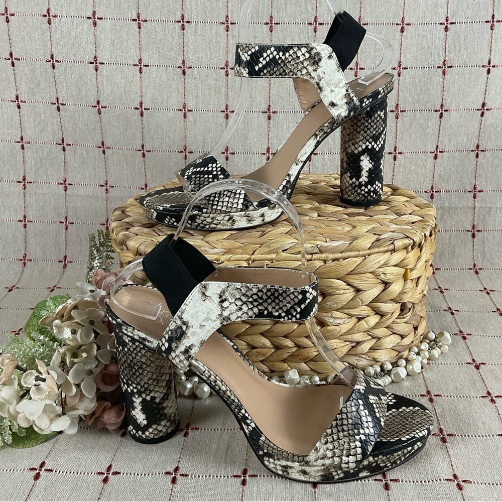 🍀HP🍀 Franco Sarto “Noa” Snakeskin Embossed Heeled Sandals Size 9.5 NWOB - Picture 1 of 8